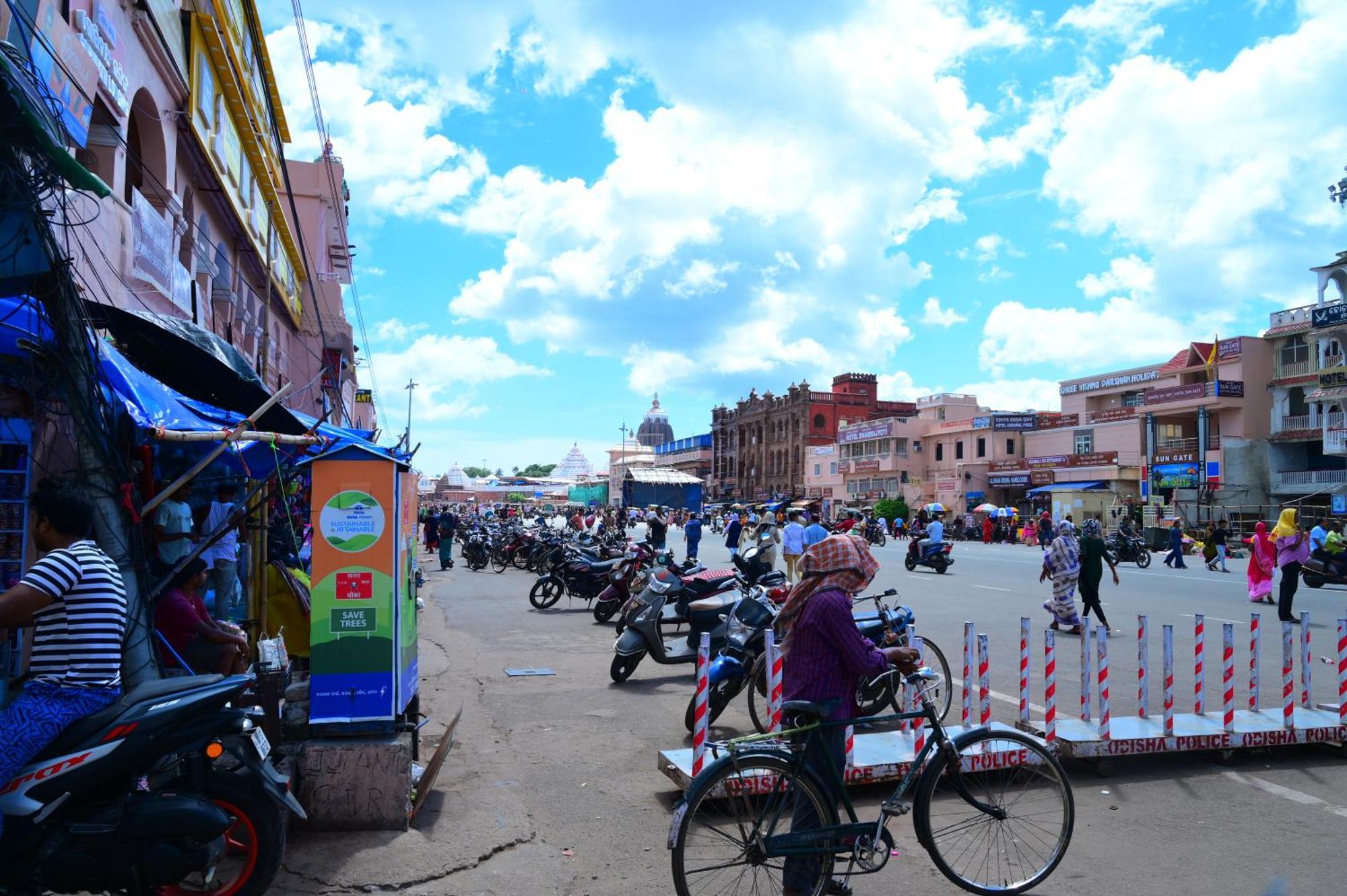Mor Santosh Inn- Near Temple-lift & Wifi Facilities-best Selling & Best Choice Of Travellers Puri